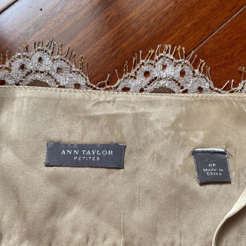 4 for $20 beautiful tops size 0-2 - Picture 11 of 12